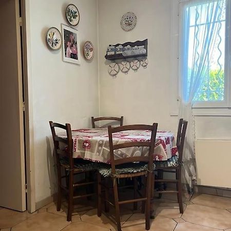 Maison Familiale Idealement Situee Avec Tout Le Confort Нім Екстер'єр фото