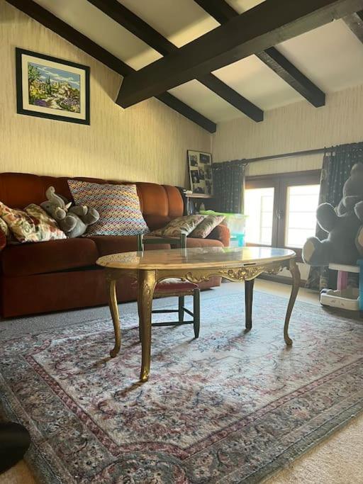 Maison Familiale Idealement Situee Avec Tout Le Confort Нім Екстер'єр фото